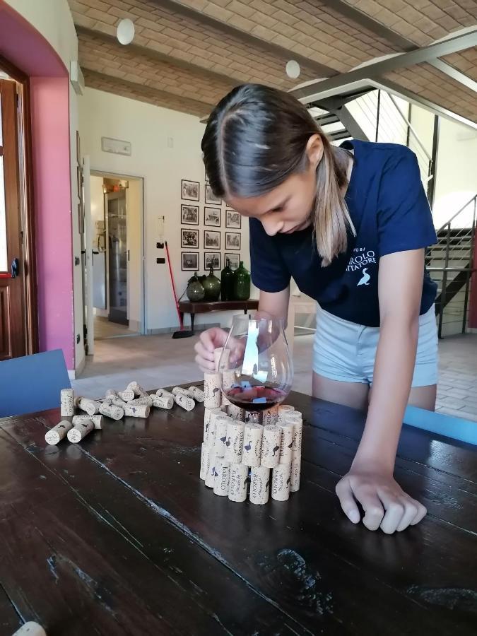Agriturismo Il Gioco Dell'Oca Barolo Exterior foto