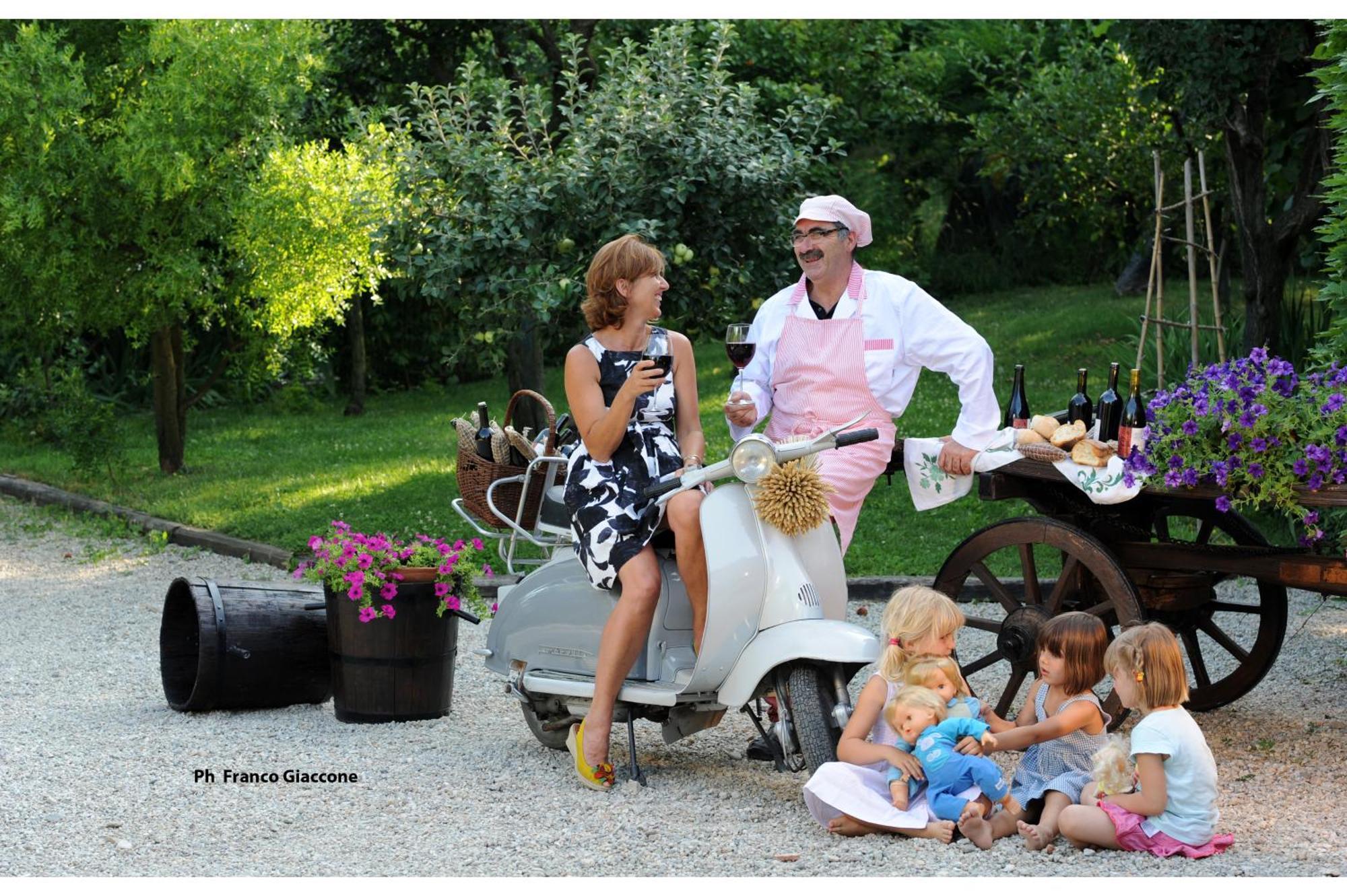 Agriturismo Il Gioco Dell'Oca Barolo Exterior foto