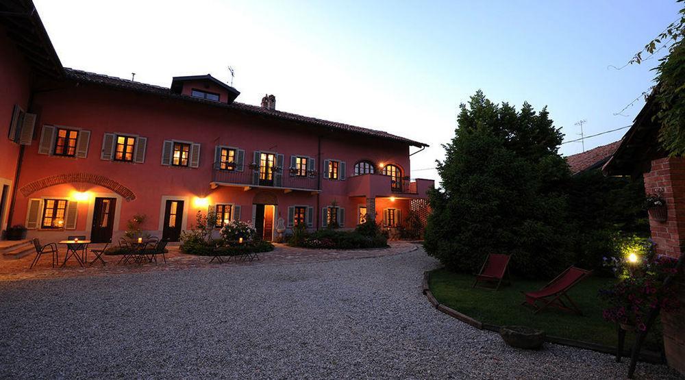 Agriturismo Il Gioco Dell'Oca Acomodação com café da manhã Barolo Exterior foto